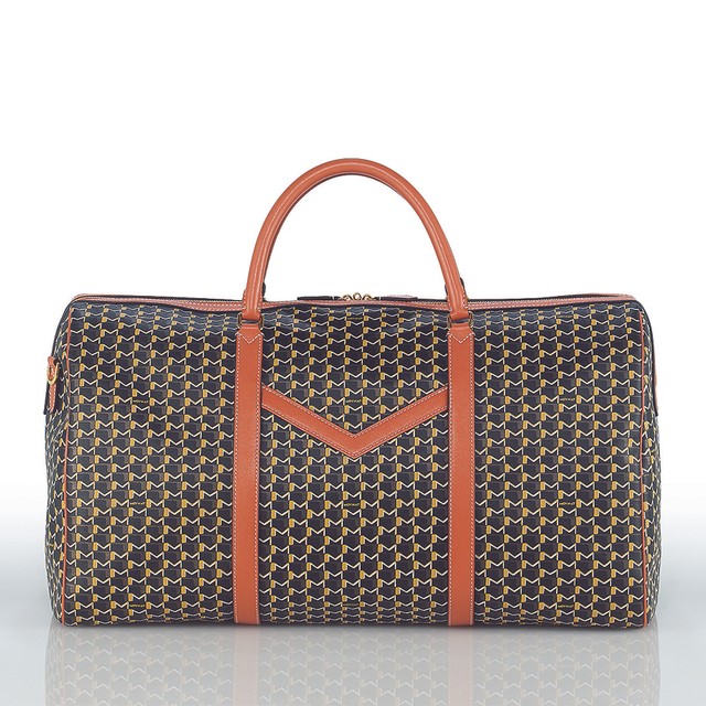 MOYNAT（モワナ）<br>【旅するバッグ。】<br>旅好きの大人たちを魅了する、新しい相棒