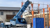 丸亀市の工事現場でクレーンから落下した建築資材が当たり大工の男性死亡　香川