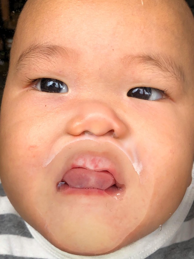 こういう時はどんどん撮って。引いて撮ったりまた近づいたり…くるくる変わる表情の一瞬をのがさずに（提供：サモアの風）