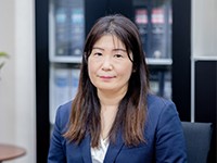 山座 史子