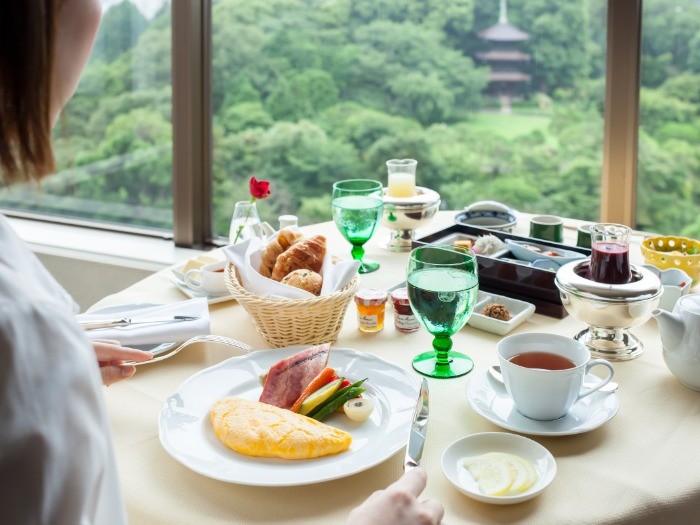 朝食もルームサービスで