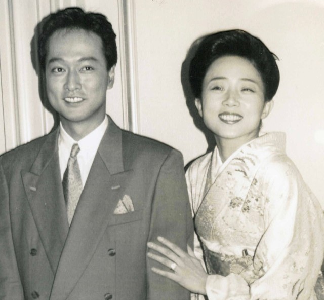 太川陽介さんと、妻の藤吉久美子さん（1994年）