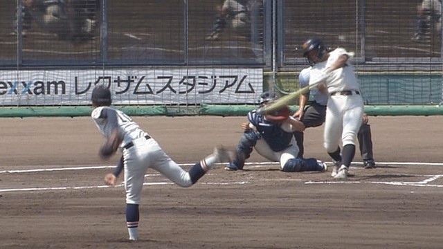 ＜速報中＞香川大会準決勝・第2試合　尽誠学園が1回に走者一掃のタイムリーで3点先制　尽誠×英明　23日