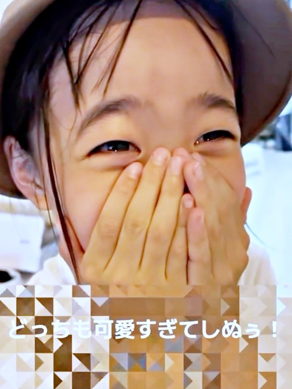 驚きと喜びで思わず泣いしまうお姉ちゃん（画像提供：はげちゃびん一族の日常さん）