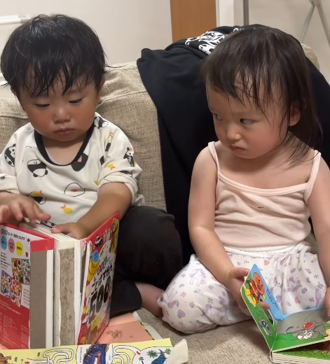 にらんでいるお顔も可愛すぎる…！（提供：＠__mugi_0473さん）

