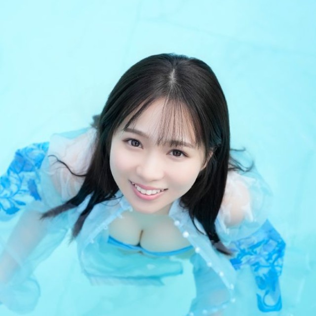【デジタル限定】池本しおり写真集「side-B：朝の、ほんとのしおり。」（ワン・パブリッシング）より