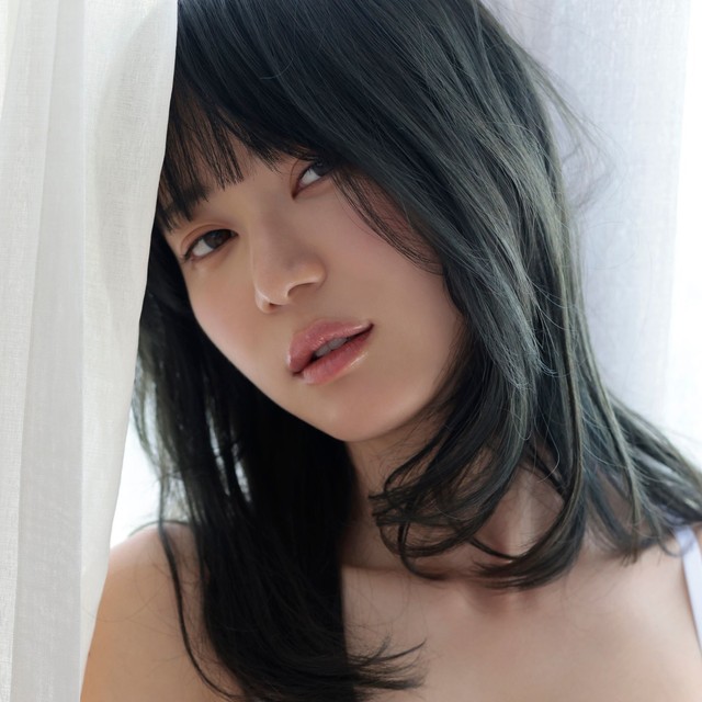 いけちゃんのグラビア写真集よりⒸ佐藤裕之／講談社