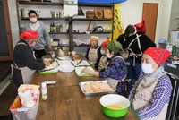 開店前の仕込み中の様子。準備に余念がない