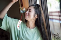 浅原凜 1st写真集「凜」（扶桑社）より＝撮影：藤本和典