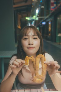 川栄李奈『ファースト写真集』 撮影:東 京祐 