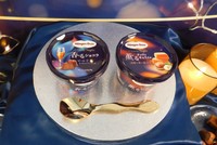 ハーゲンダッツ「香るショコラ マール・ド・シャンパーニュ」と「薫るナッティキャラメル スモーキー仕立て」