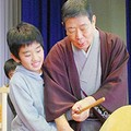 寄席の楽しさ、まるごと体験して　落語家・柳家さん喬さん＠秋田・横手市立朝倉小学校