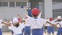 新型コロナの感染者急増…難しい判断・対応を迫られている小学校