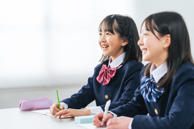 学校の授業の様子　※画像はイメージです（metamorworks/adobe.stock）