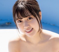 和泉芳怜「週刊SPA! 」（扶桑社）4月7・14日合併号より＝撮影／武田敏将 ヘアメイク／KEIKO（renewal） スタイリング／田中陽子