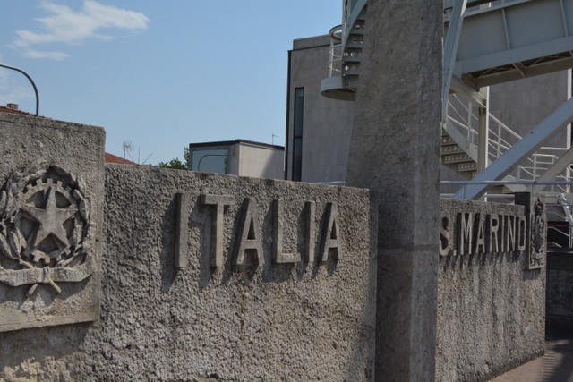 イタリアとサンマリノの国境