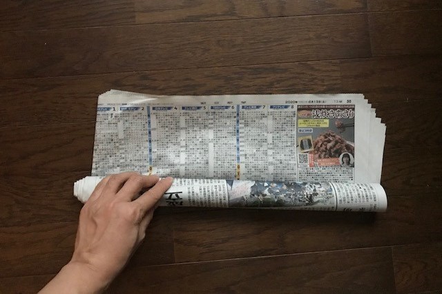 新聞紙 割り箸 テープだけ 時間もお金もかけない 新聞棒 の作り方