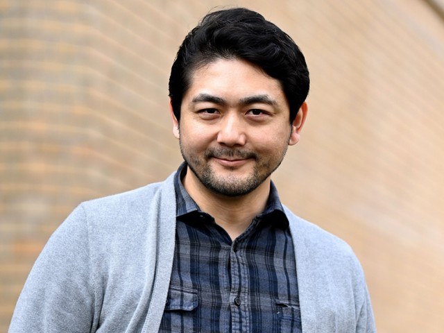 ハリウッドで日本人は差別され…」天然パーマを矯正された俳優、松崎  