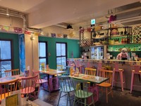 昼間はメキシカンカフェ、夜はメキシカンダイニング