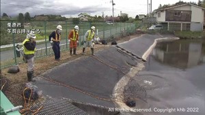 宮城・栗原市の児童転落事故を受け　ため池の斜面に安全ネットを設置