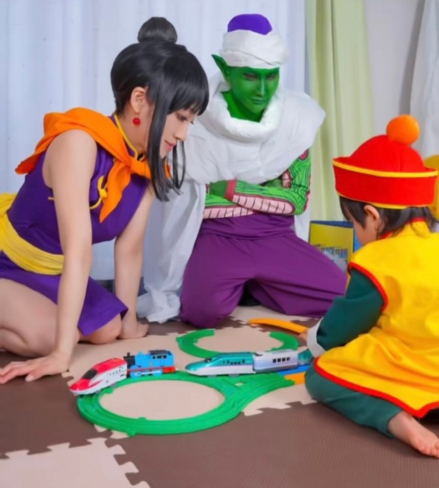 息子も一緒に家族でコスプレを楽しんでいる／みかんぱっくさん（@mikanpack）提供