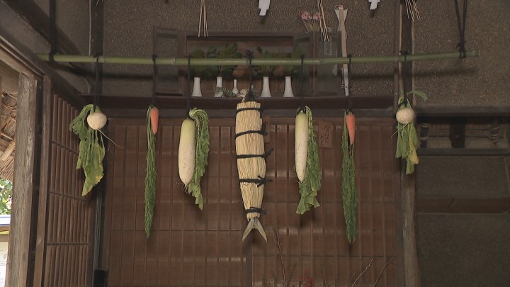 四国の伝統的な正月飾り 四国村で展示 香川 | KSBニュース | KSB瀬戸内