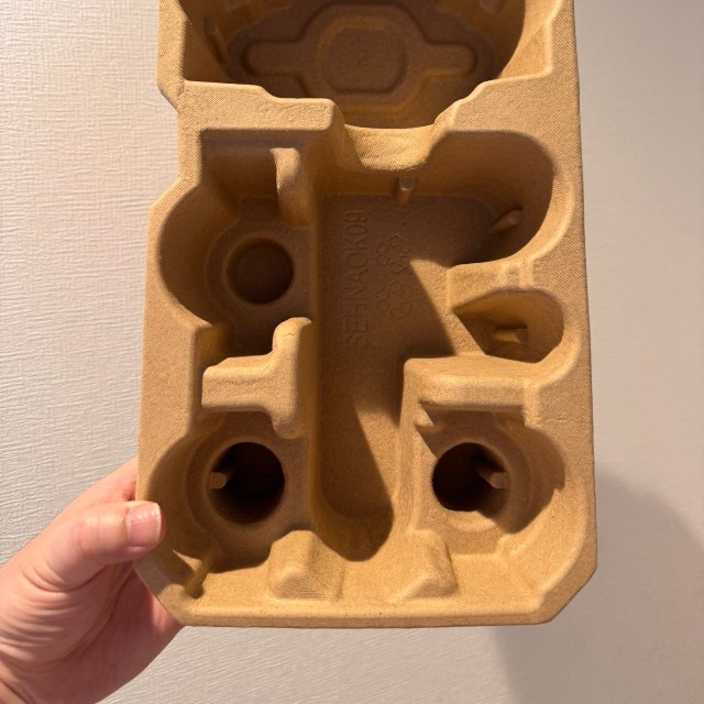 独特な凹凸や素材の色合いが、劇中の砂漠の建造物を思わせる梱包材／バギさん（@BAGI8461）提供