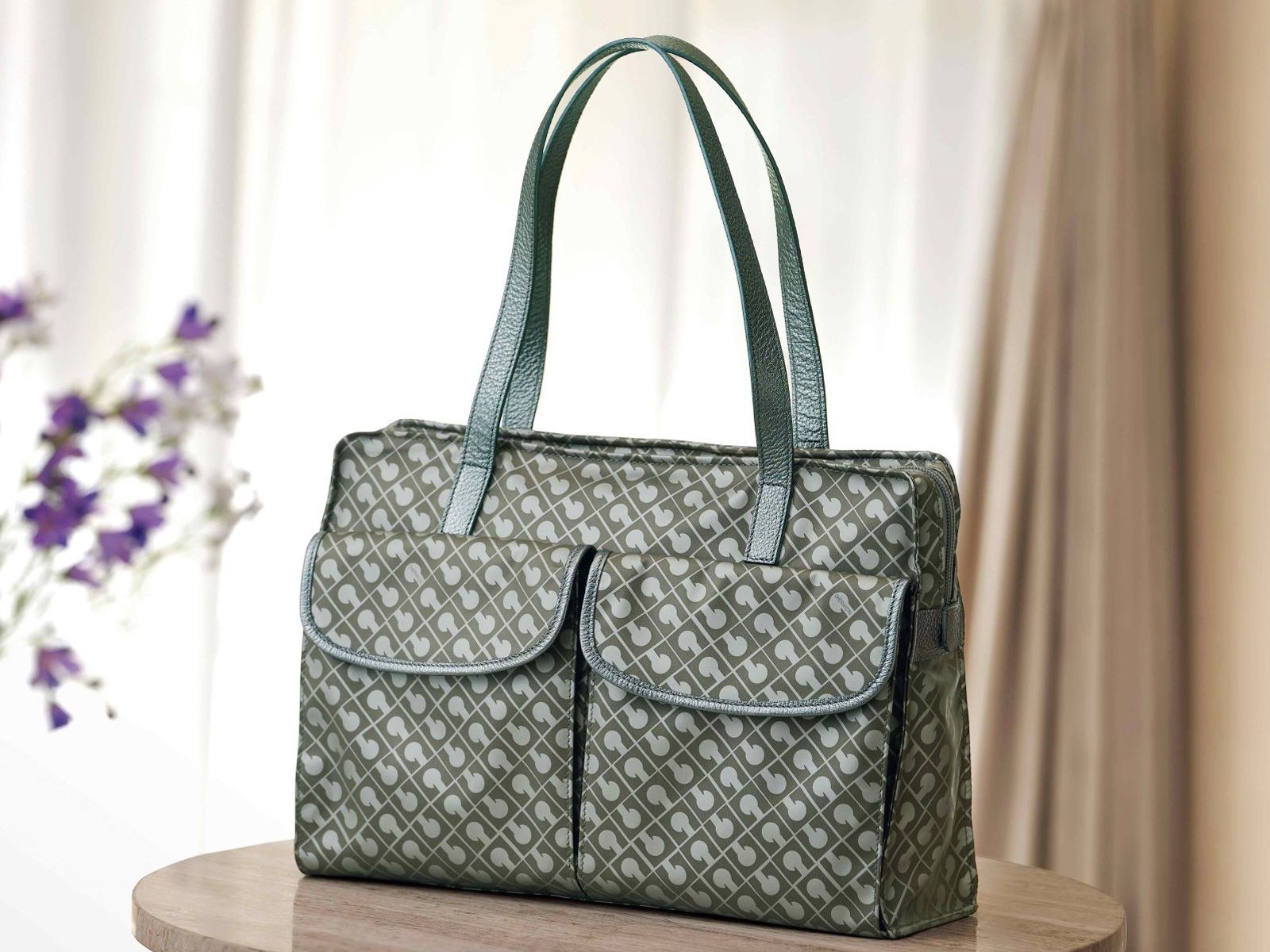 ゲラルディーニ　トートバッグ　ハンドバッグ　バイカラー　飛行機 ゲラルディーニ トートバッグ ハンドバッグ バイカラー 飛行機