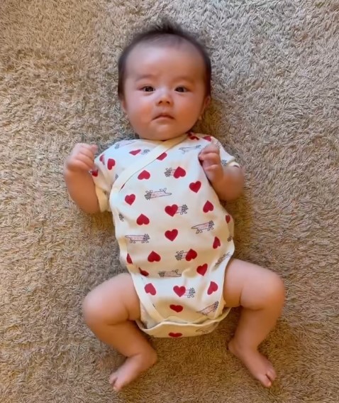 ビックリ…驚いた表情も可愛らしい♡（提供：＠iamasawaさん）
