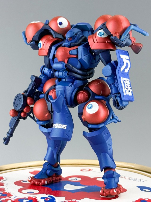 ミャクミャク様がまさかのザクに！（提供：がんばすさんさん）