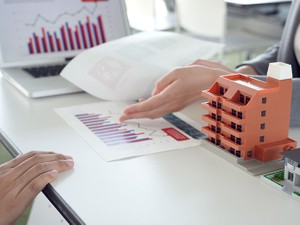 マンション経営は儲かる？ リスクは？ 成功のポイントを解説