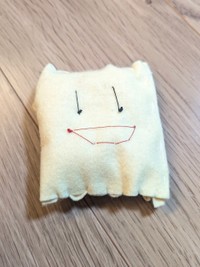 息子さんは「顔つくった！」と言って、こちらの作品を見せてくれたそう／4児の父さん（@kt6666g）提供
