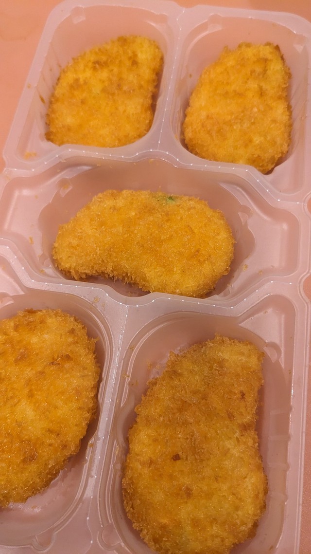 ちまきさんが実際に食べた思い出の冷凍食品「エビ寄せフライ」（ちまきさん提供）