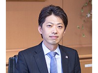 三股 正幸