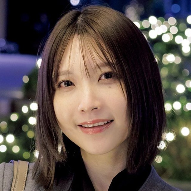 あまつまりな（撮影／青山裕企　ヘアメイク／KEIKO（renewal）　スタイリング／菊地文子）