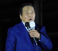 社民党・ラサール石井副党首＝品川駅