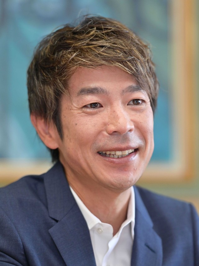 清水健アナウンサー
