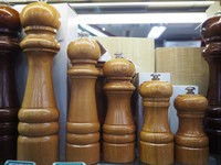 千日前道具屋筋商店街の「株式会社千田」で販売されているペッパーミル