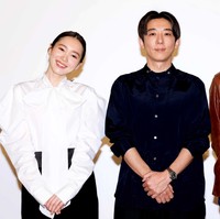 飯豊まりえさん、高橋一生さん夫妻。