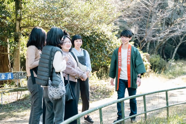 「琴平学」の様子　提供：琴平バス