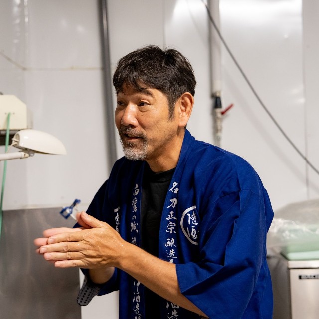 「手がツルツルや」と驚く下柳さん