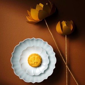 「ペニンシュラ」のミニ＆マイクロエッグカスタード月餅。すべて実食！ 自慢の手土産　＃151