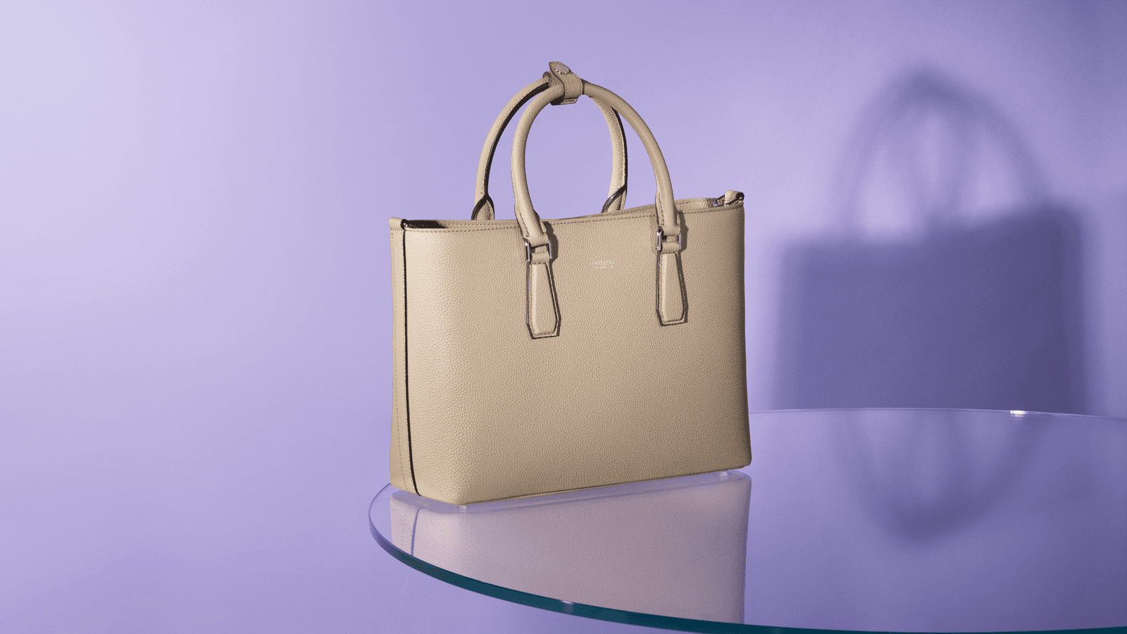 池井戸 潤氏、感嘆の出来栄え。<br>フジタカあつらえのトートバッグが到着！