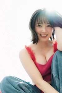 『甲斐心愛2nd写真集 おかえり太陽』撮影:カノウリョウマ(秋田書店) 