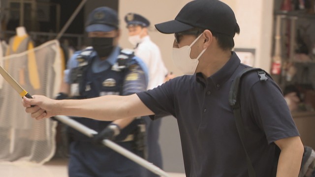 爆破予告後に刃物を持った男が暴れた想定　イオンモール倉敷でテロ想定訓練　岡山・倉敷市
