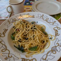 「勿体ないから食べて」と母親から託されたのは、半分以上残っているように見えるパスタ／住吉けいこさん（@tarekeiko）提供=画像をトリミングしています