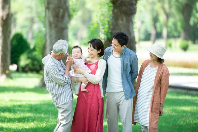 孫のためにできることは? 主な方法や注意点、参考事例を紹介