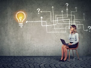 「批判的思考」という訳語では伝わらない　クリティカルシンキングの本質は「吟味」だ