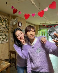 「トッケビ」や「ユミの細胞たち」で大ブームを巻き起こしたキム・ゴウン（出典：文明特急 Instagram）