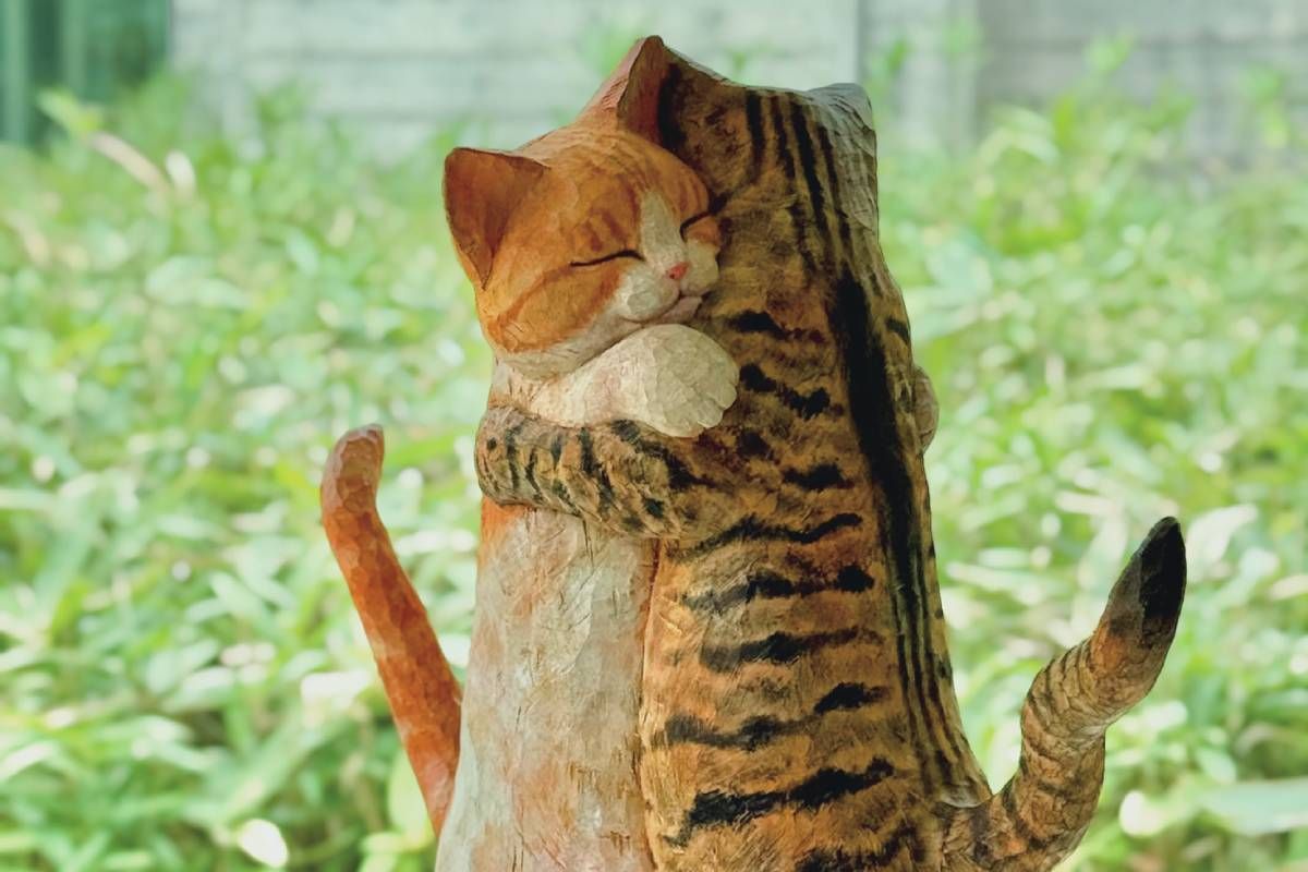“名画×猫”の木彫り作家・花房さくらさんの魅力